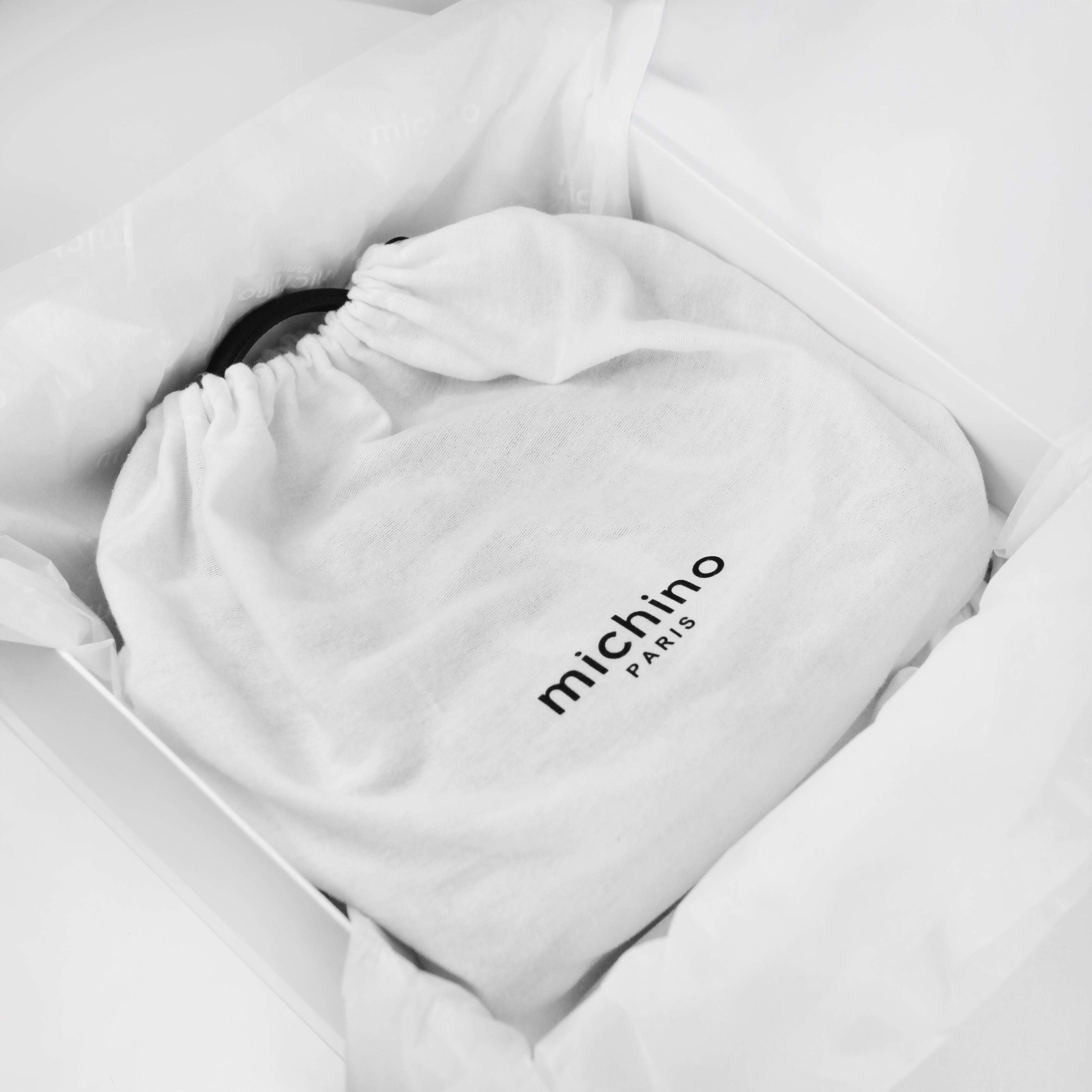 SAC À MAIN EN CUIR LUTECE PM NOIR FINITIONS DORÉES