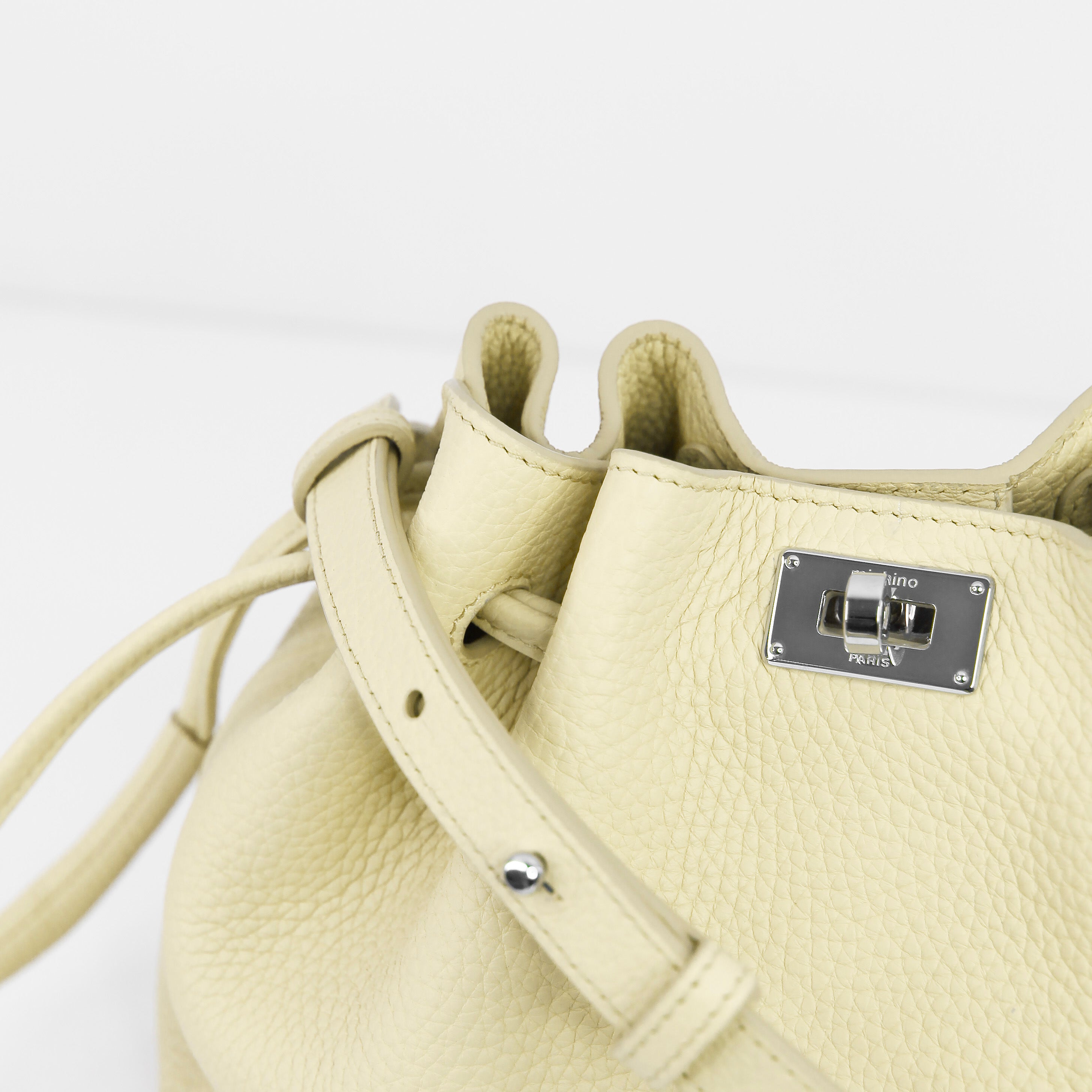 LEATHER DRAWSTRING BAG COLETTE MINI CHANTILLY