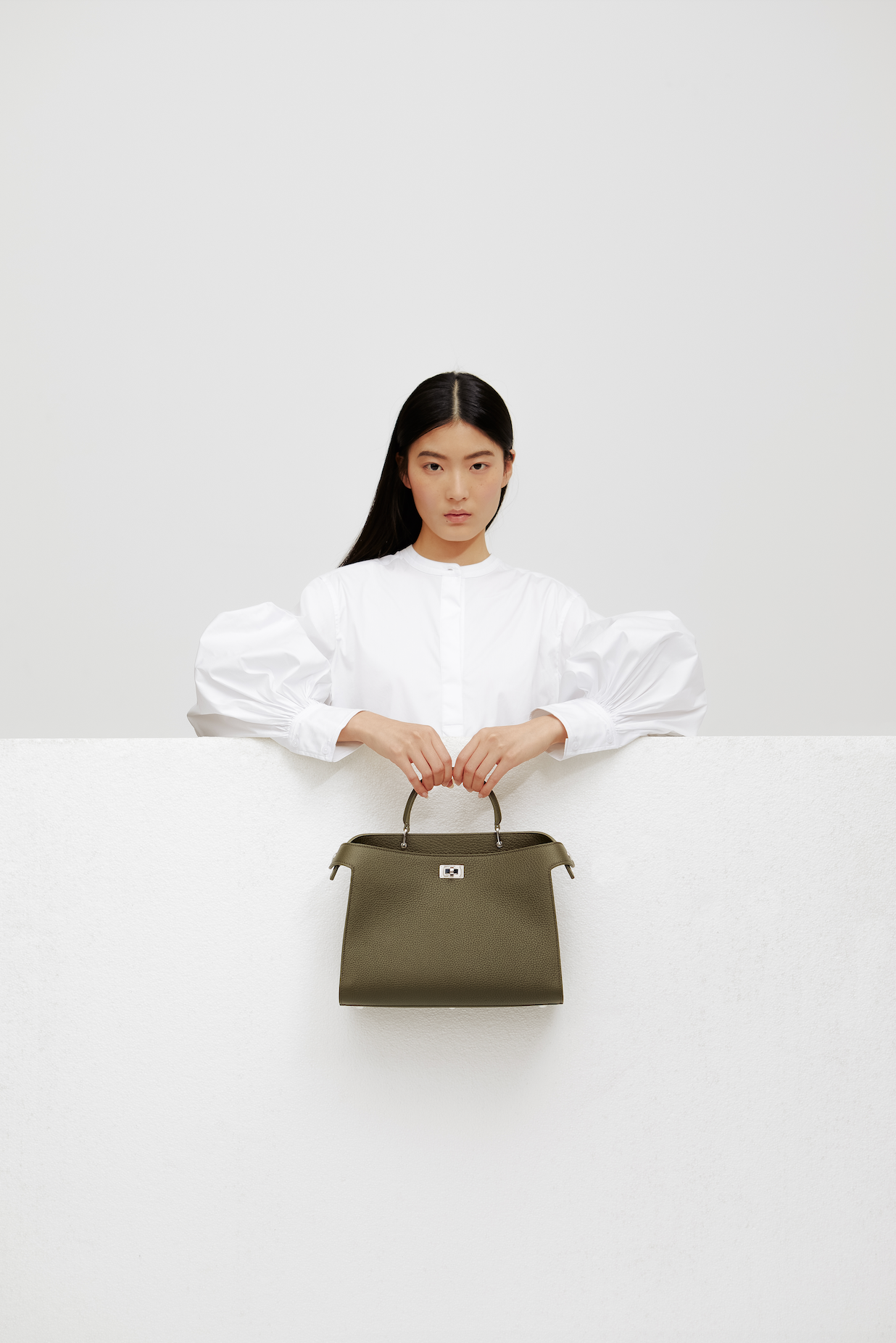 SAC À MAIN EN CUIR LUTECE PM VERT KAKI