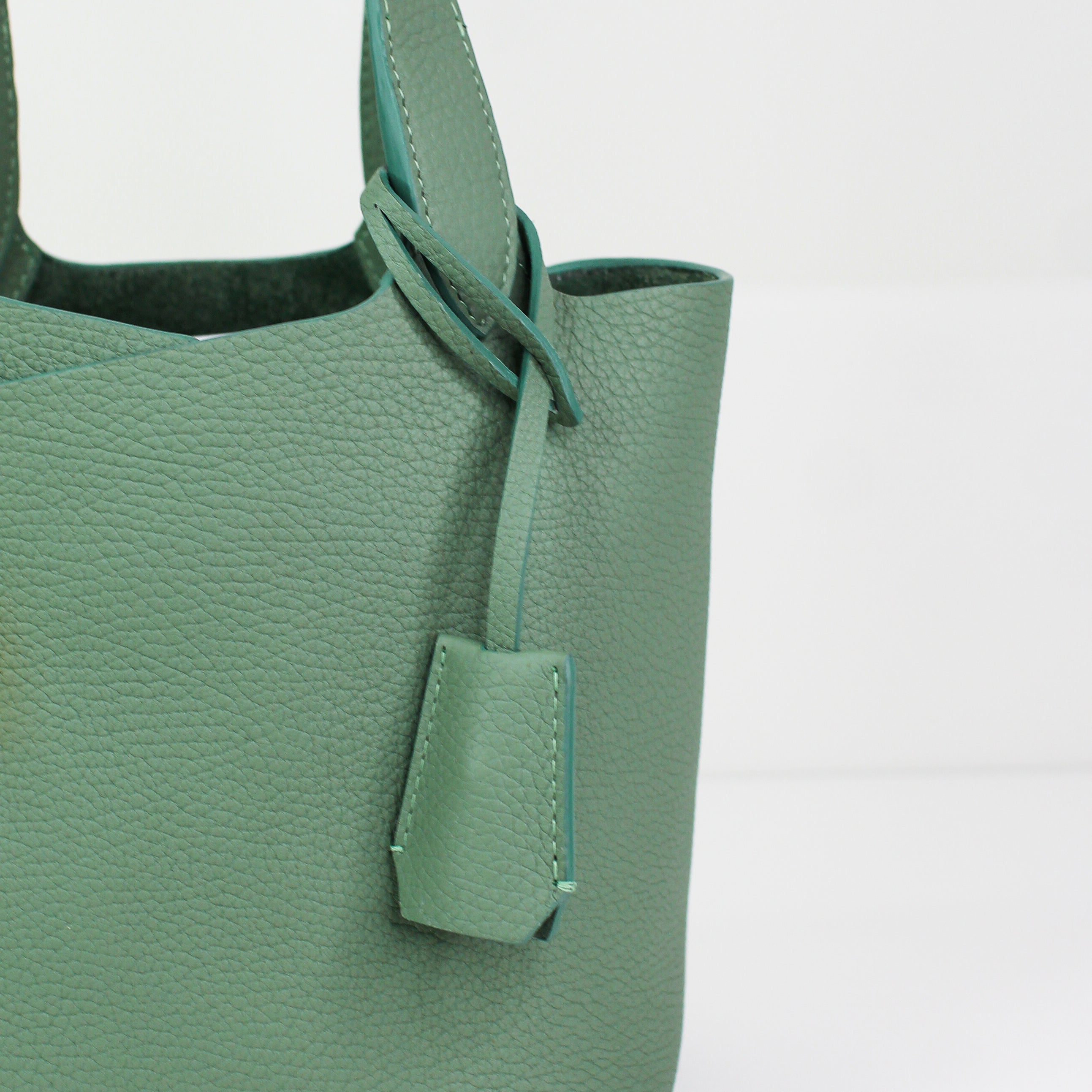 SAC A MAIN EN CUIR ETOILE MINI GIVERNY FINITIONS DORÉES