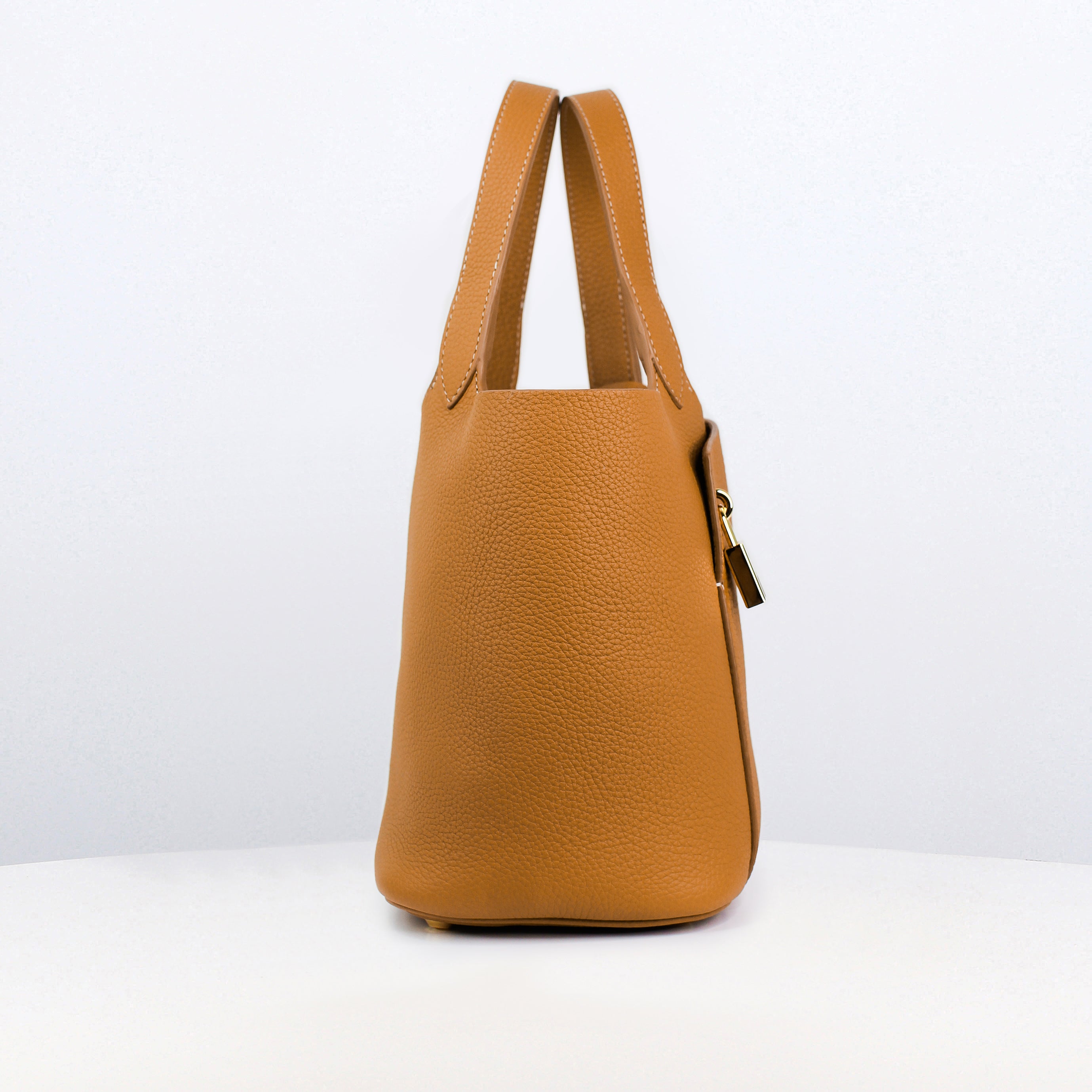 SAC A MAIN EN CUIR ETOILE PM CAMEL FINITIONS DORÉES