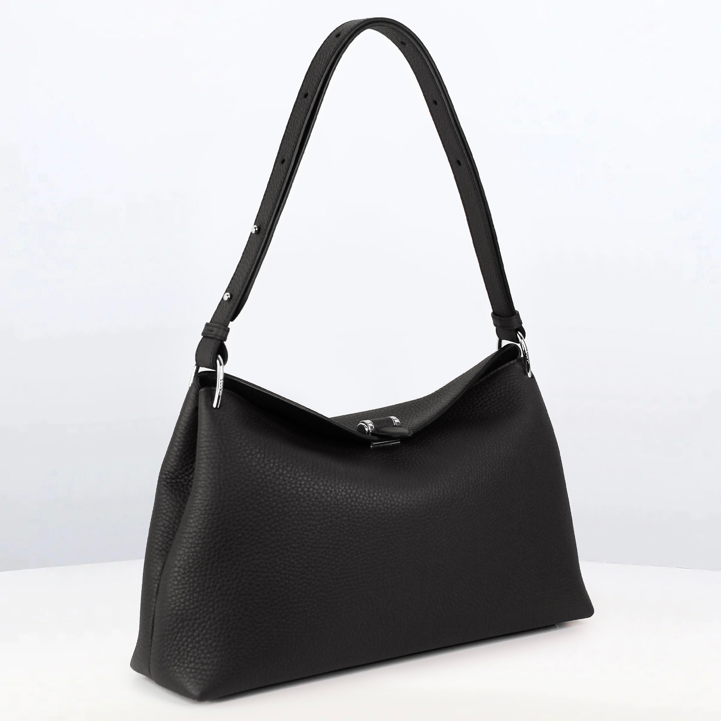 PASSY PM HYBRID HOBO LEDERHANDTASCHE SCHWARZ