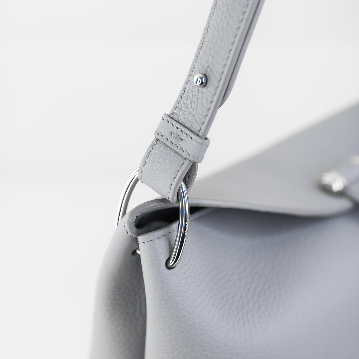 PASSY PM HYBRID HOBO LEDERHANDTASCHE NUAGE