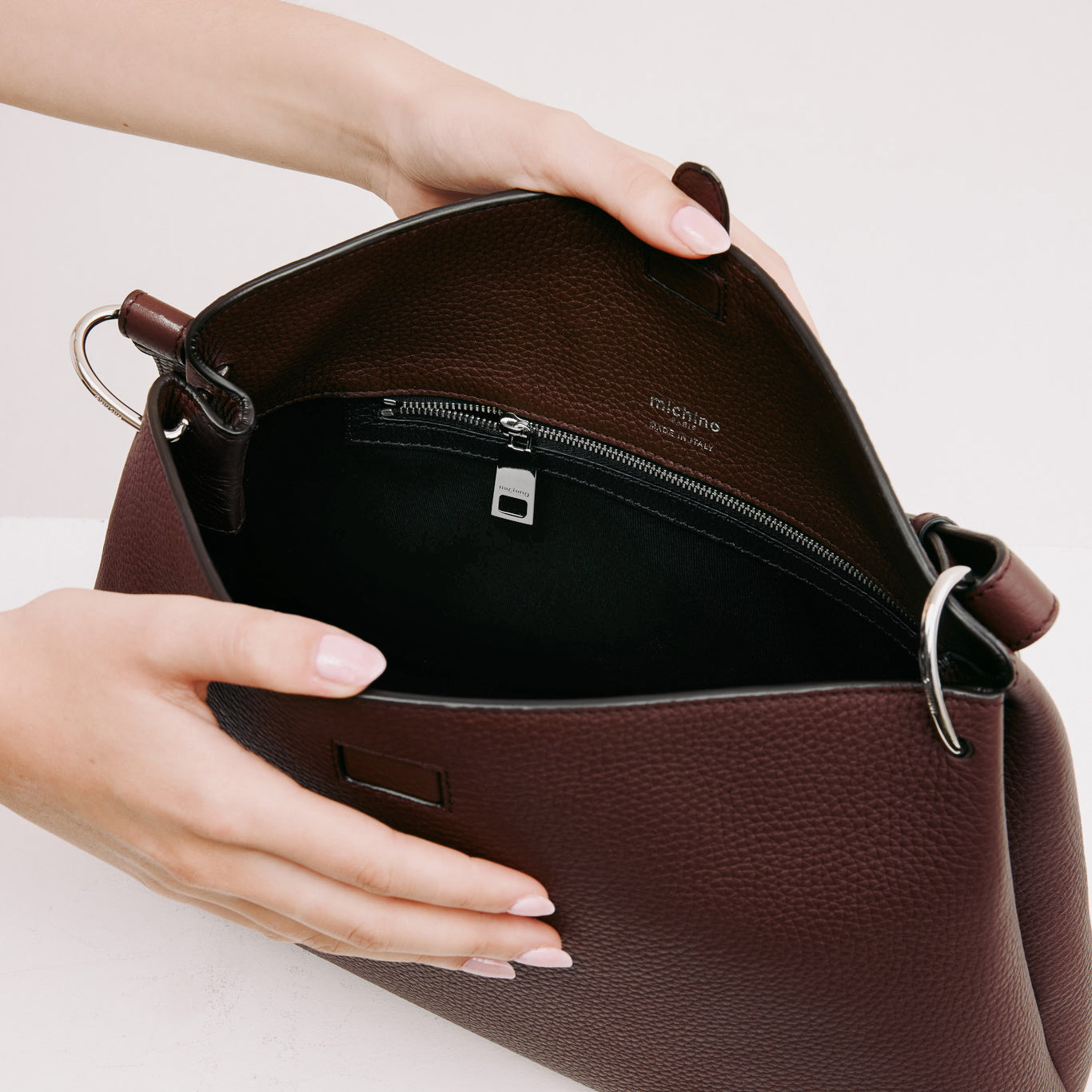 PASSY PM HYBRID HOBO LEDERHANDTASCHE PRUNE
