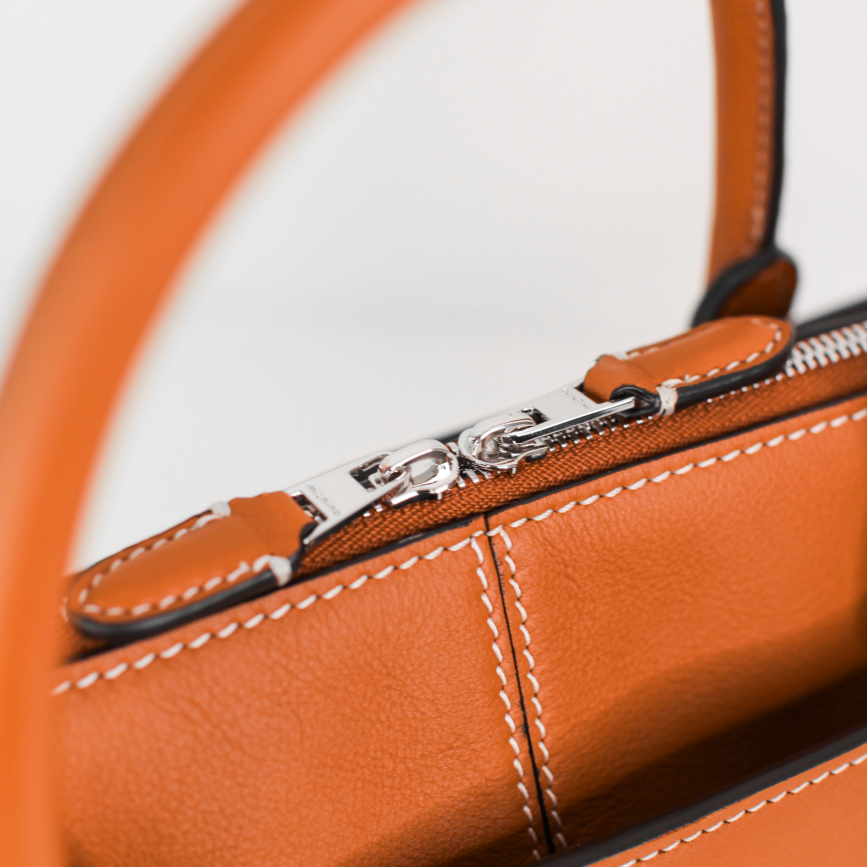 SEPTIEME PM LEDERHANDTASCHE