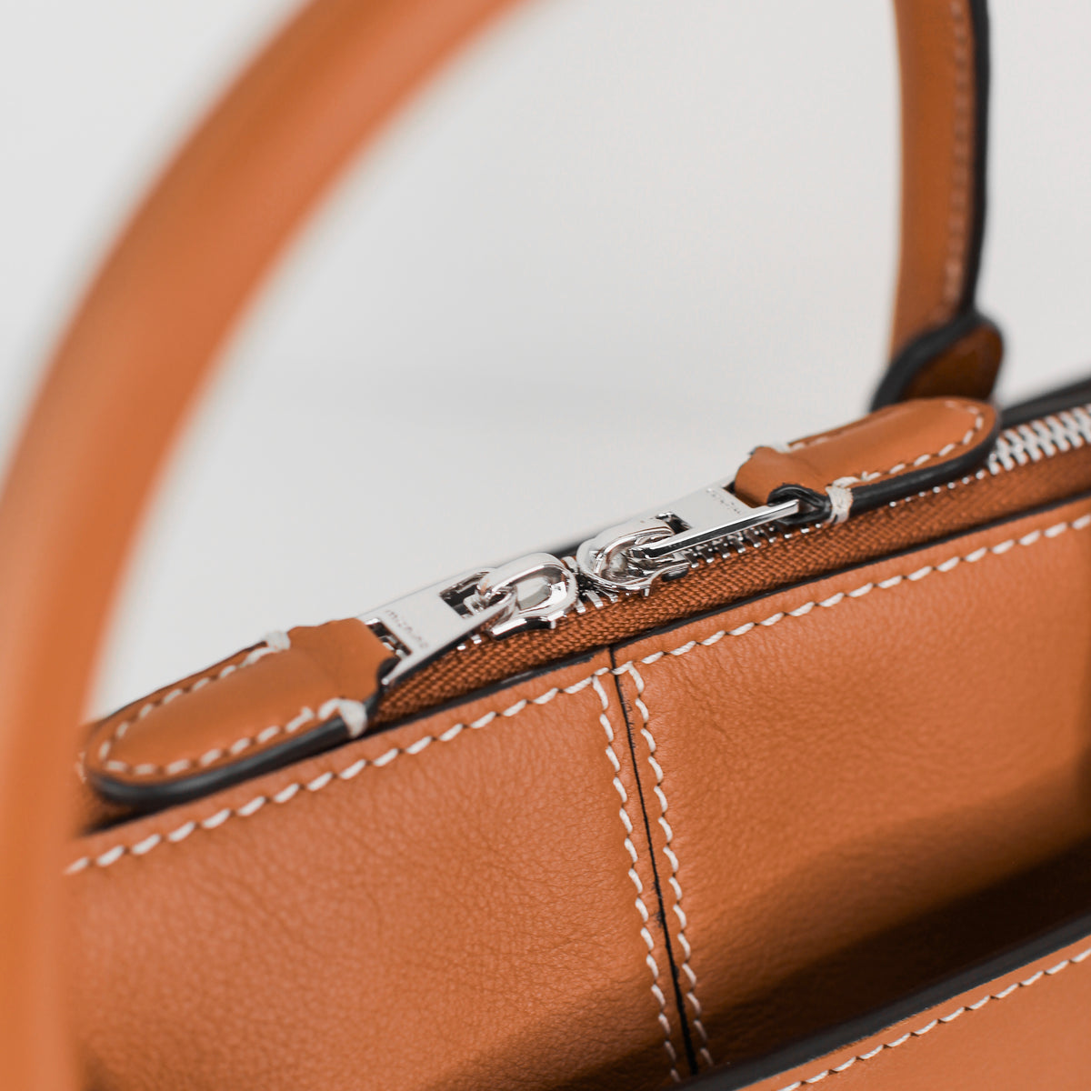 SEPTIEME PM LEDERHANDTASCHE