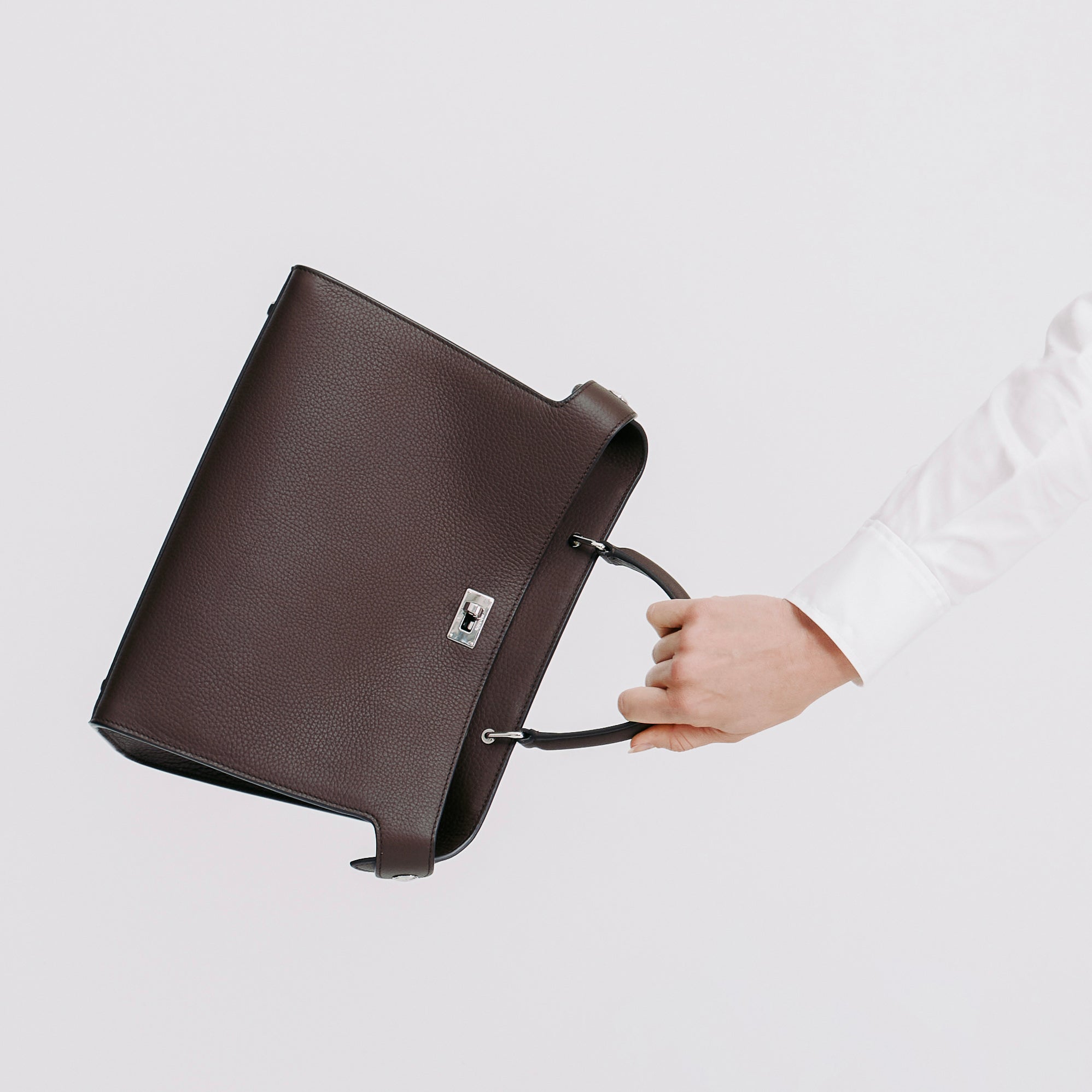 LEATHER HANDBAG LUTECE PM CHOCOLATE