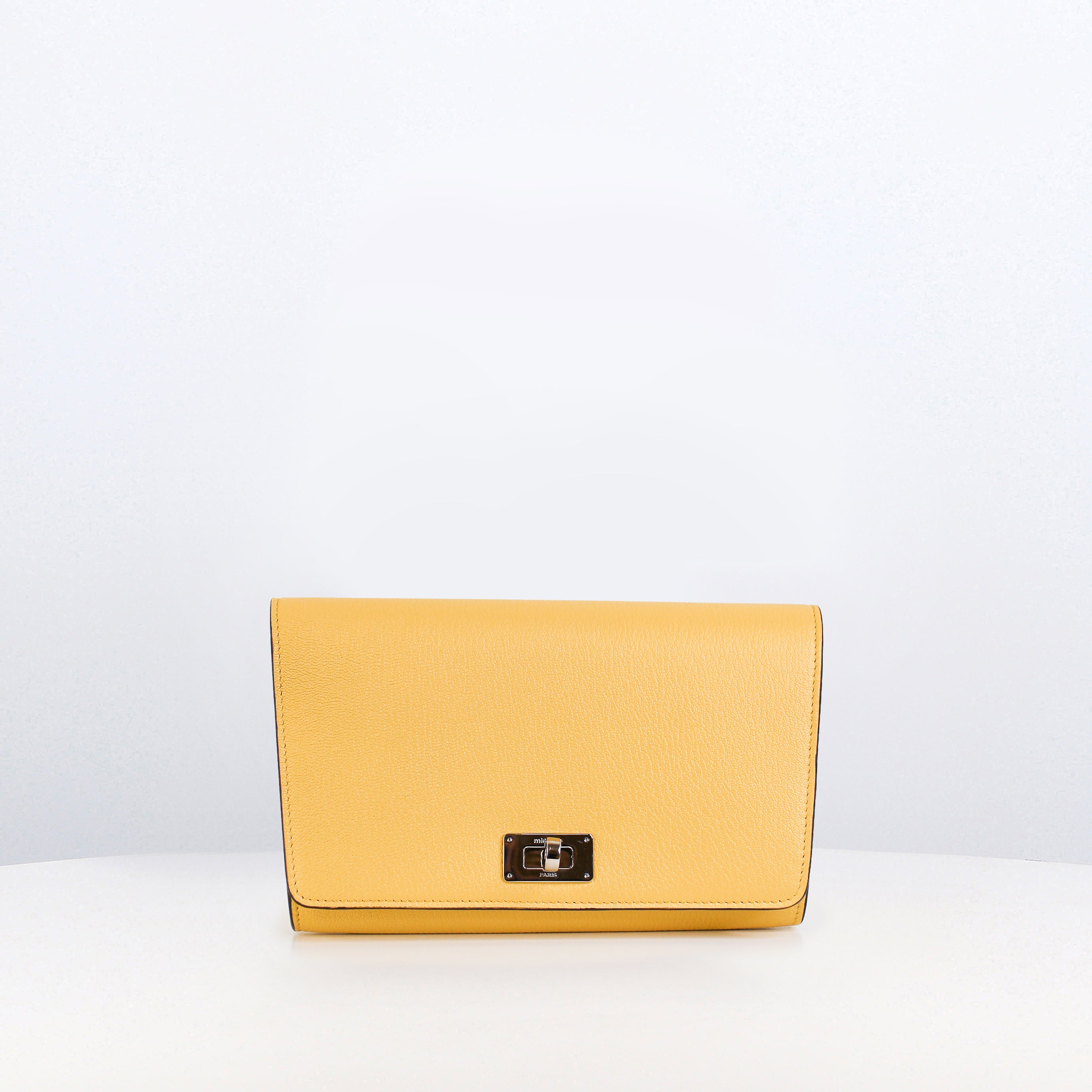 "Archive Event" SAC PORTEFEUILLE EN CUIR CAPUCINES YELLOW