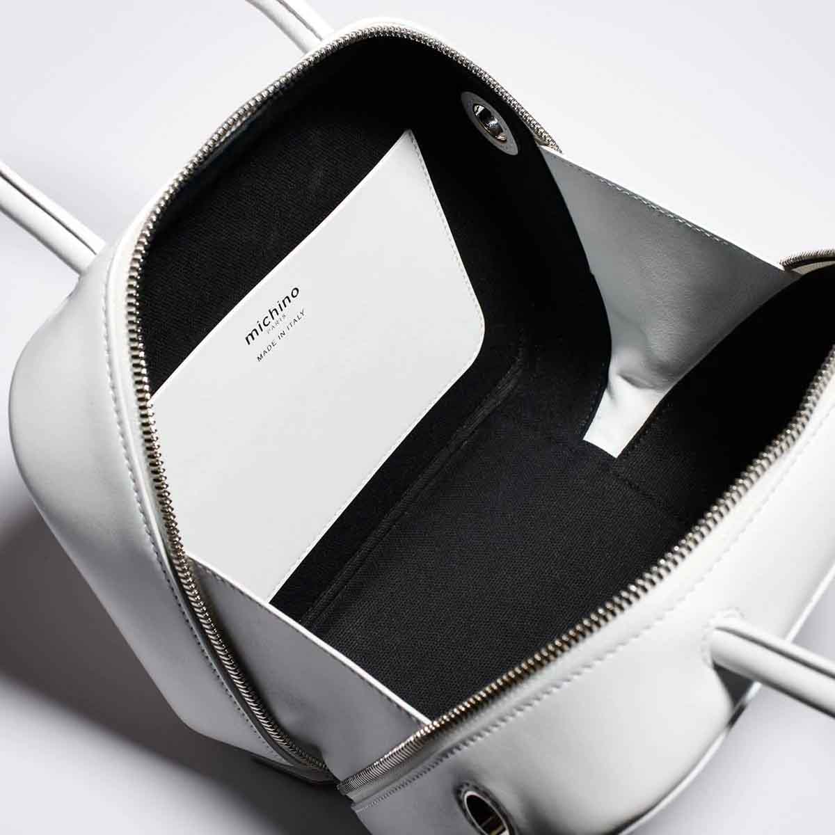 "Archive Event" PIGALLE SMALL WHITE HELLO