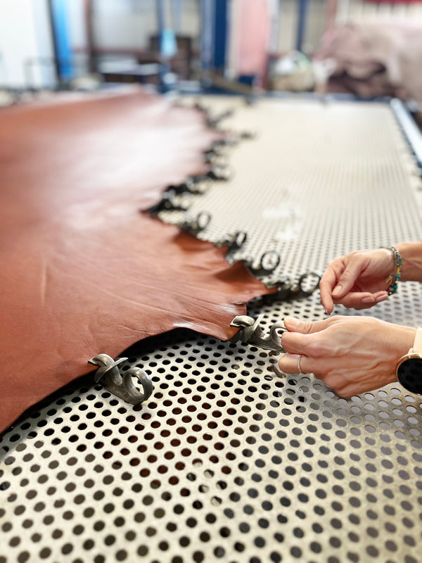 Behind Michino Leather · Vol.1