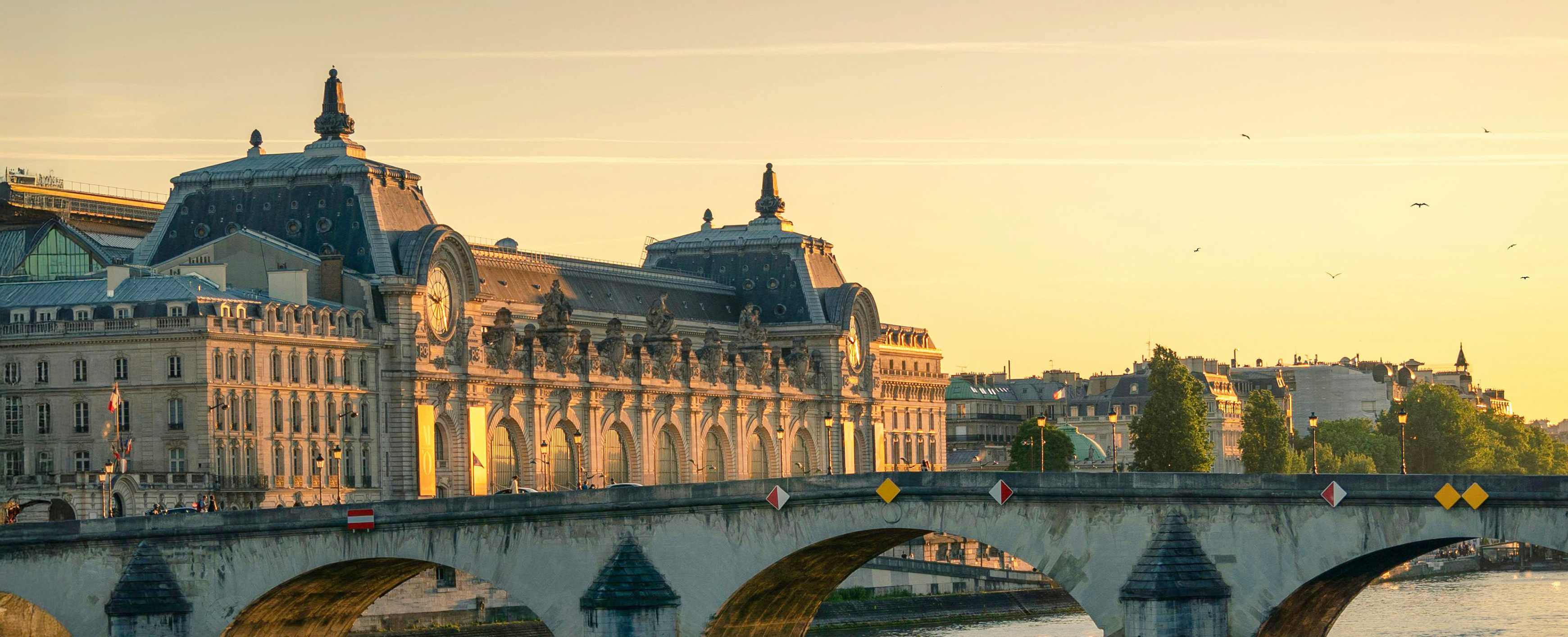 ORSAY - PORTE DE DOCUMENTS