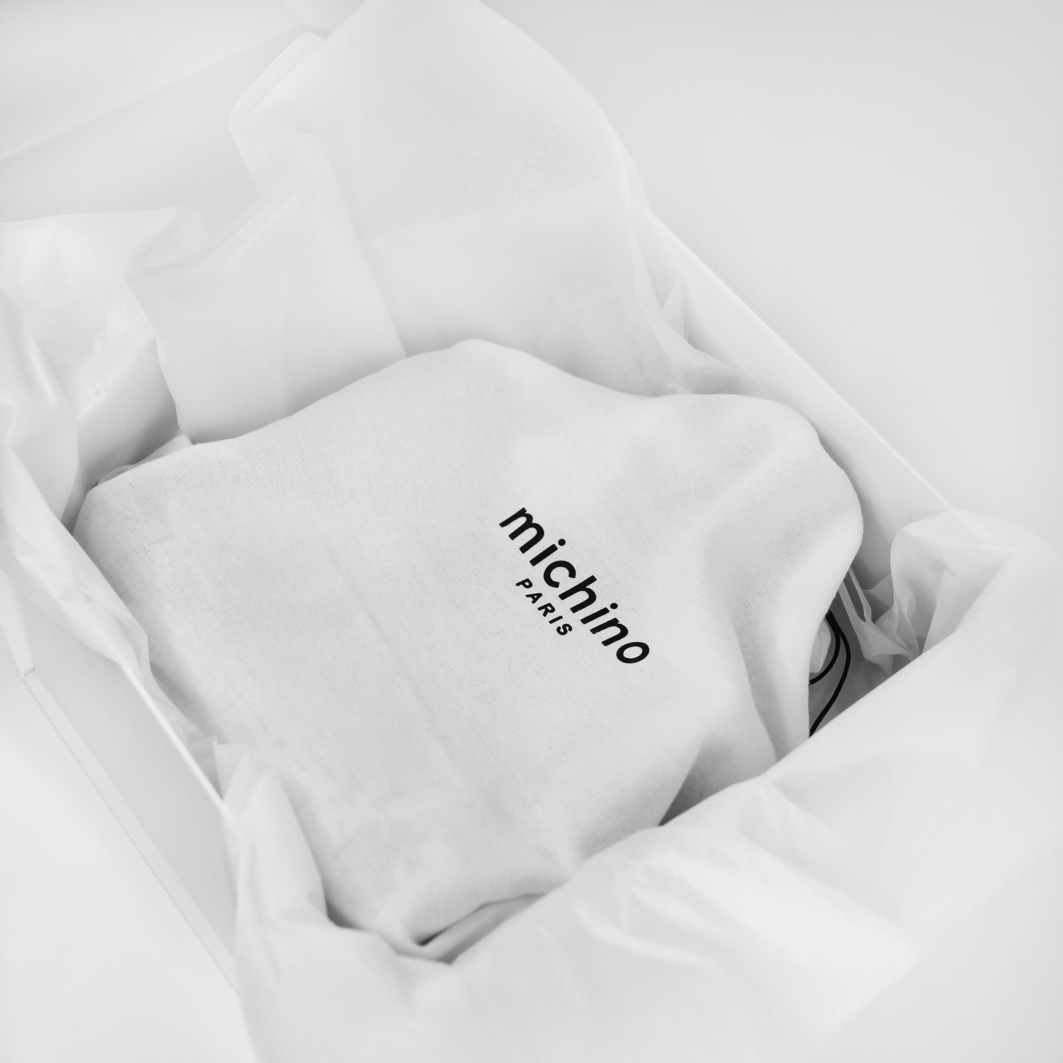 BOITE CADEAU MICHINO TAILLE S