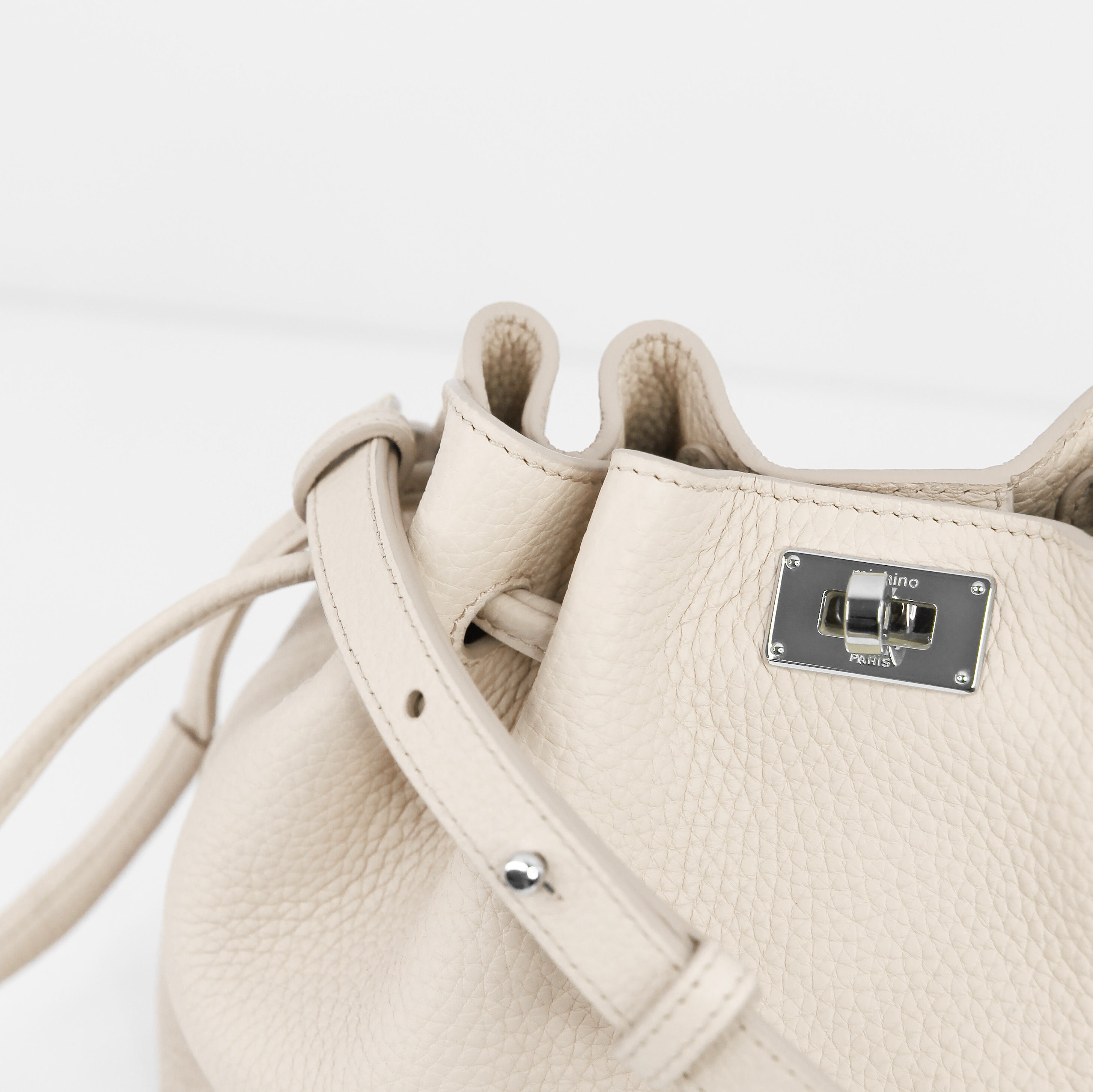 LEATHER DRAWSTRING BAG COLETTE MINI IVORY