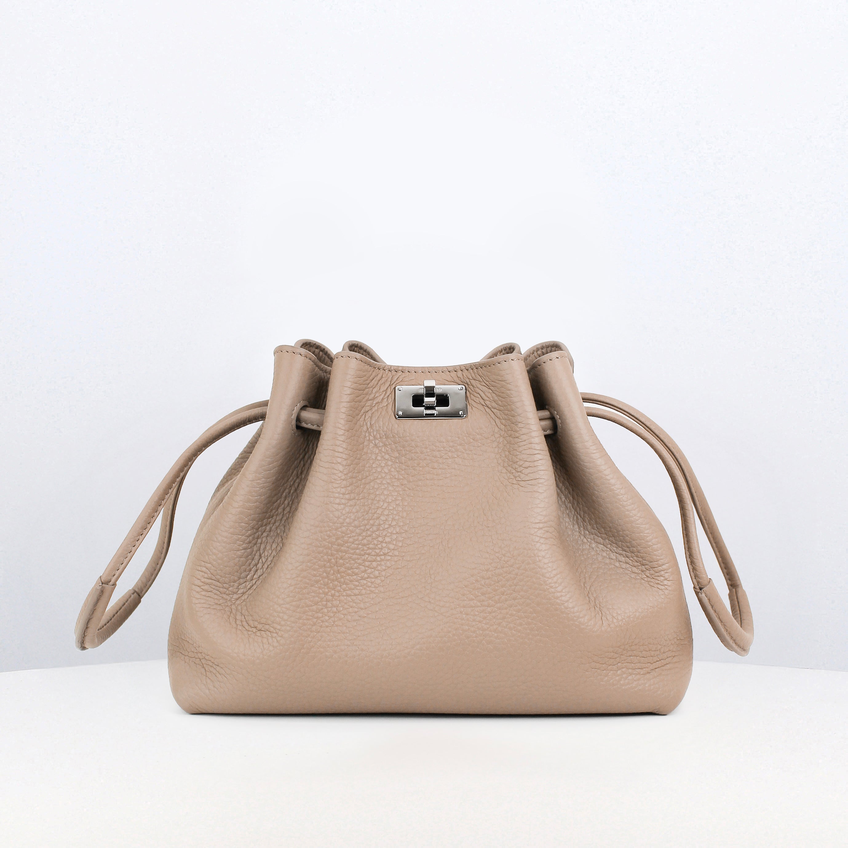 LEATHER DRAWSTRING BAG COLETTE MINI TOURTERELLE