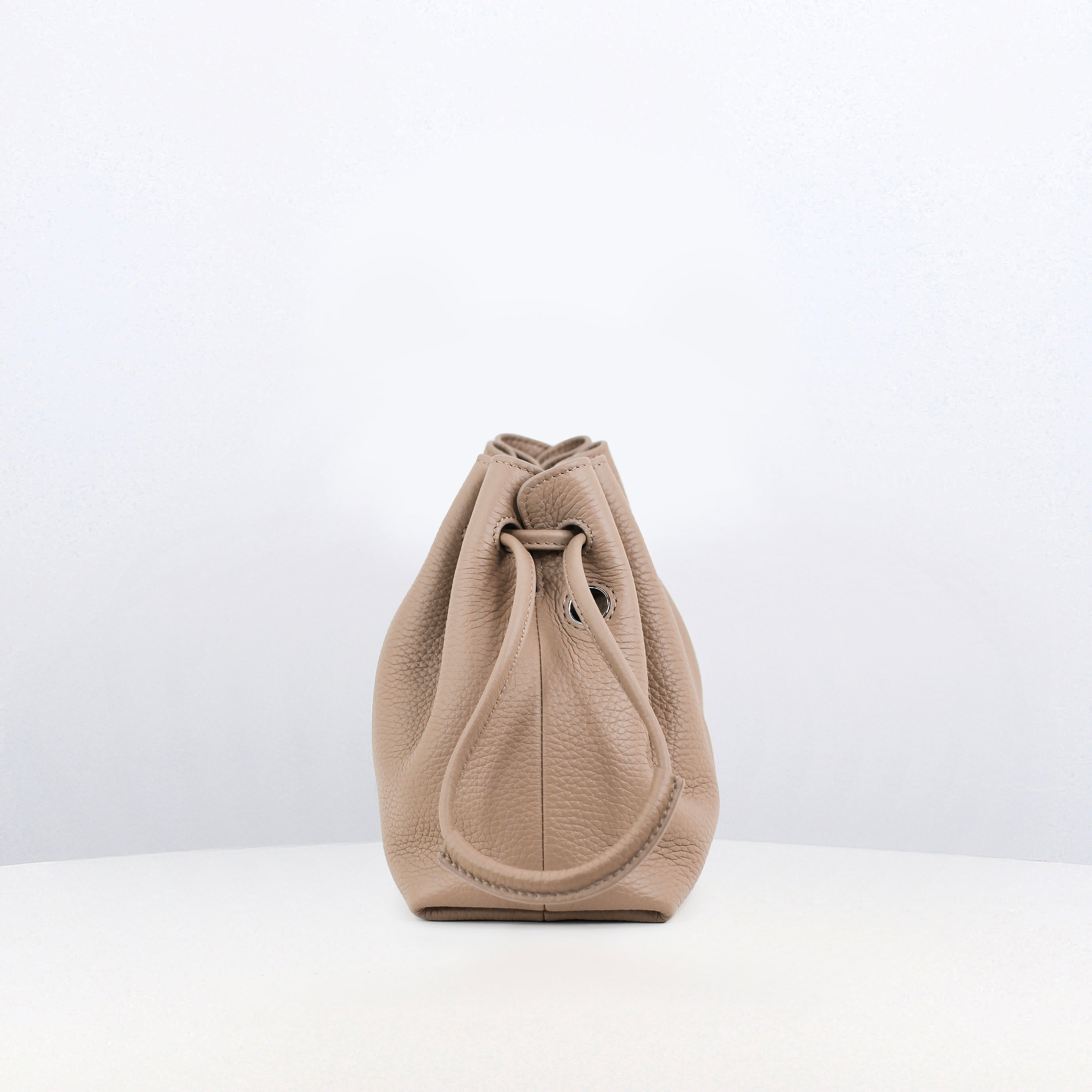 LEATHER DRAWSTRING BAG COLETTE MINI TOURTERELLE