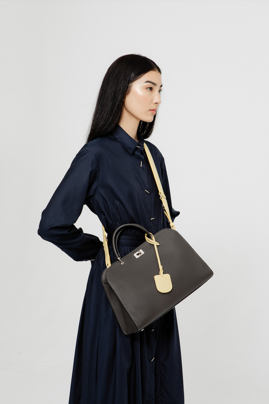 オペラバッグスモールチャコールグレー – Michino Paris オペラバッグスモールチャコールグレー – Michino Paris