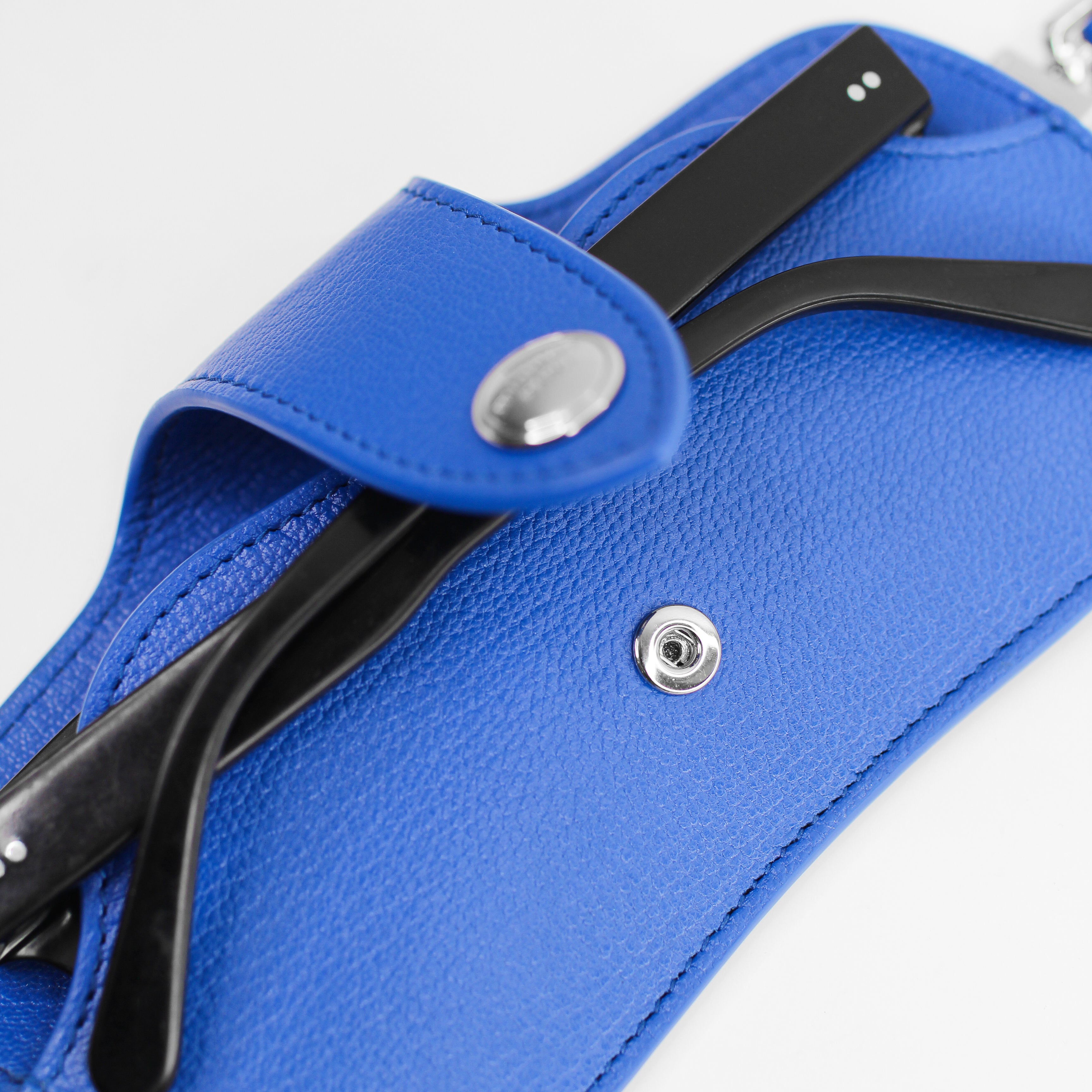 ÉTUI À LUNETTES EN CUIR BLEU OCEAN
