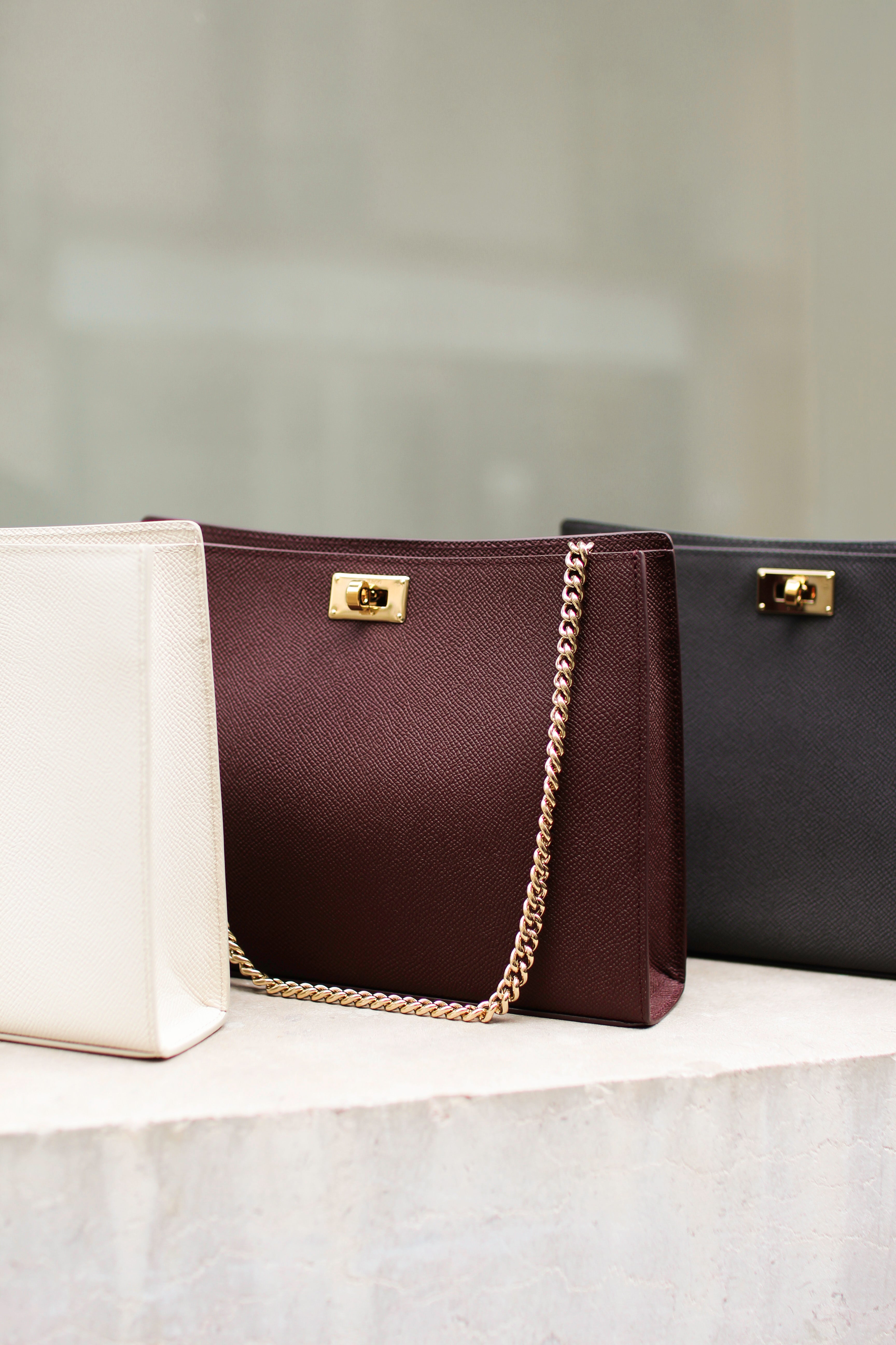 POCHETTE EN CUIR MONTAIGNE IVOIRE