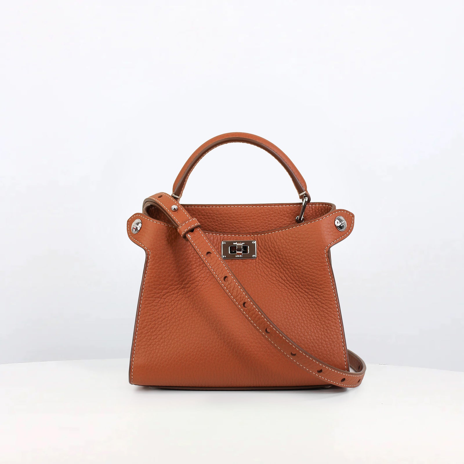 LUTECENANOGOLDSTRAP_1600x.jpg?