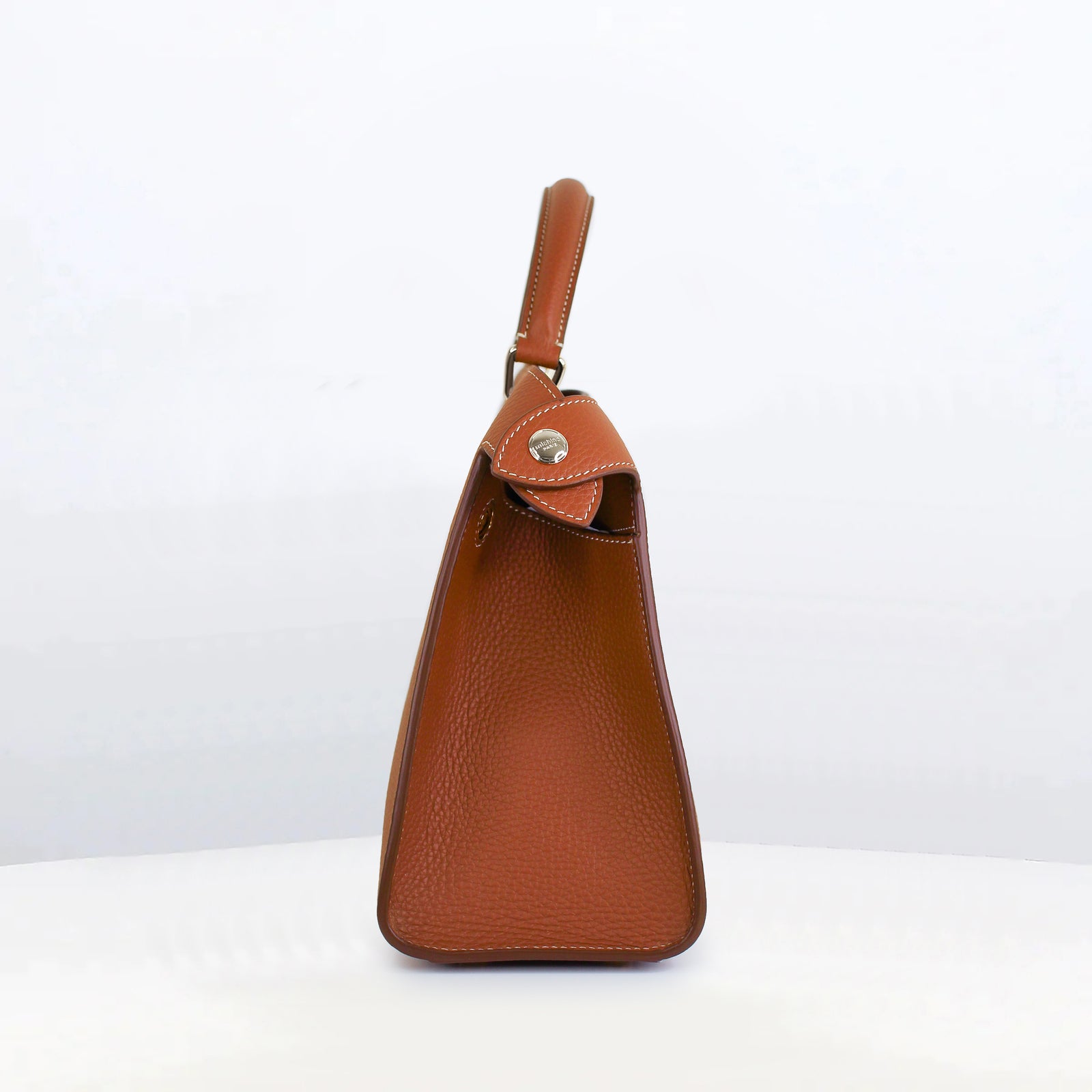 LEATHER HANDBAG LUTECE PM GOLD – Michino Paris LEATHER HANDBAG LUTECE PM GOLD – Michino Paris