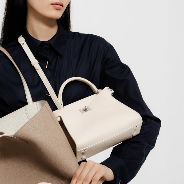 洗練されたデザイン【michino PARIS】LUTECE NANO ハンドバッグ レザーハンドバッグ - トロカデロ ブラック – Michino Paris