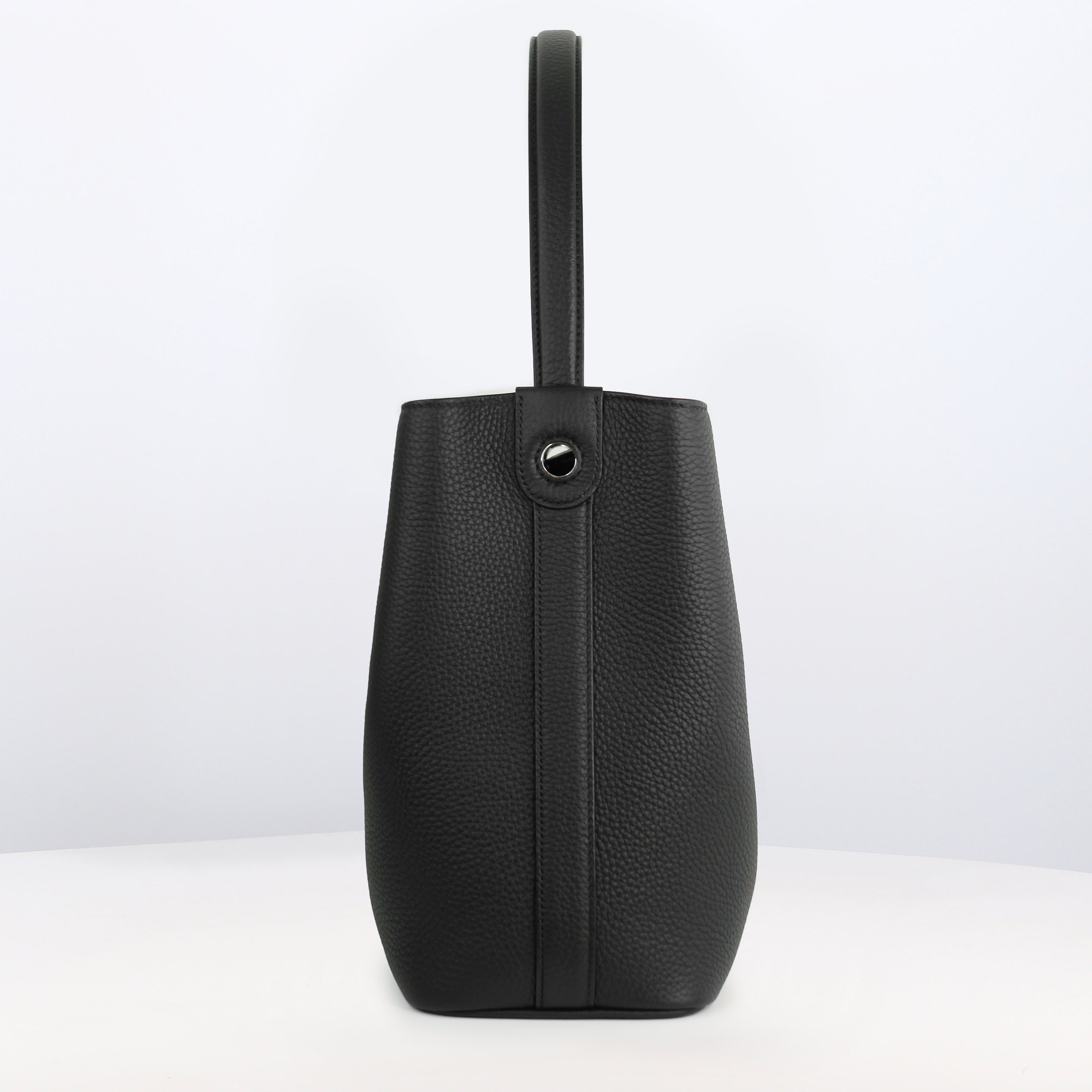 LEATHER BUCKET BAG ODEON PM BLACK