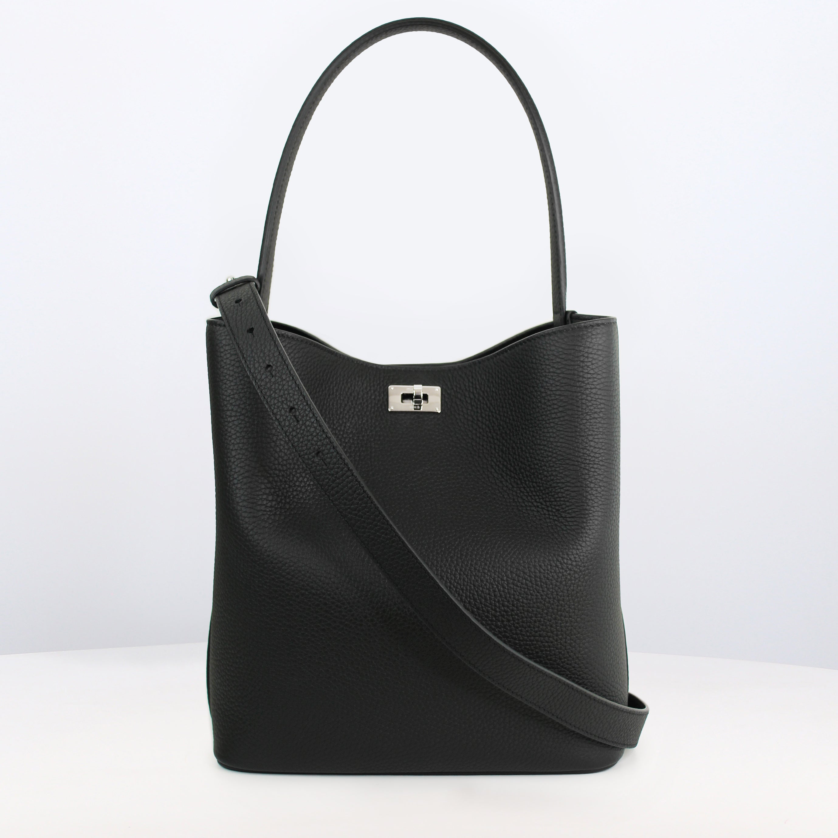 LEATHER BUCKET BAG ODEON PM BLACK