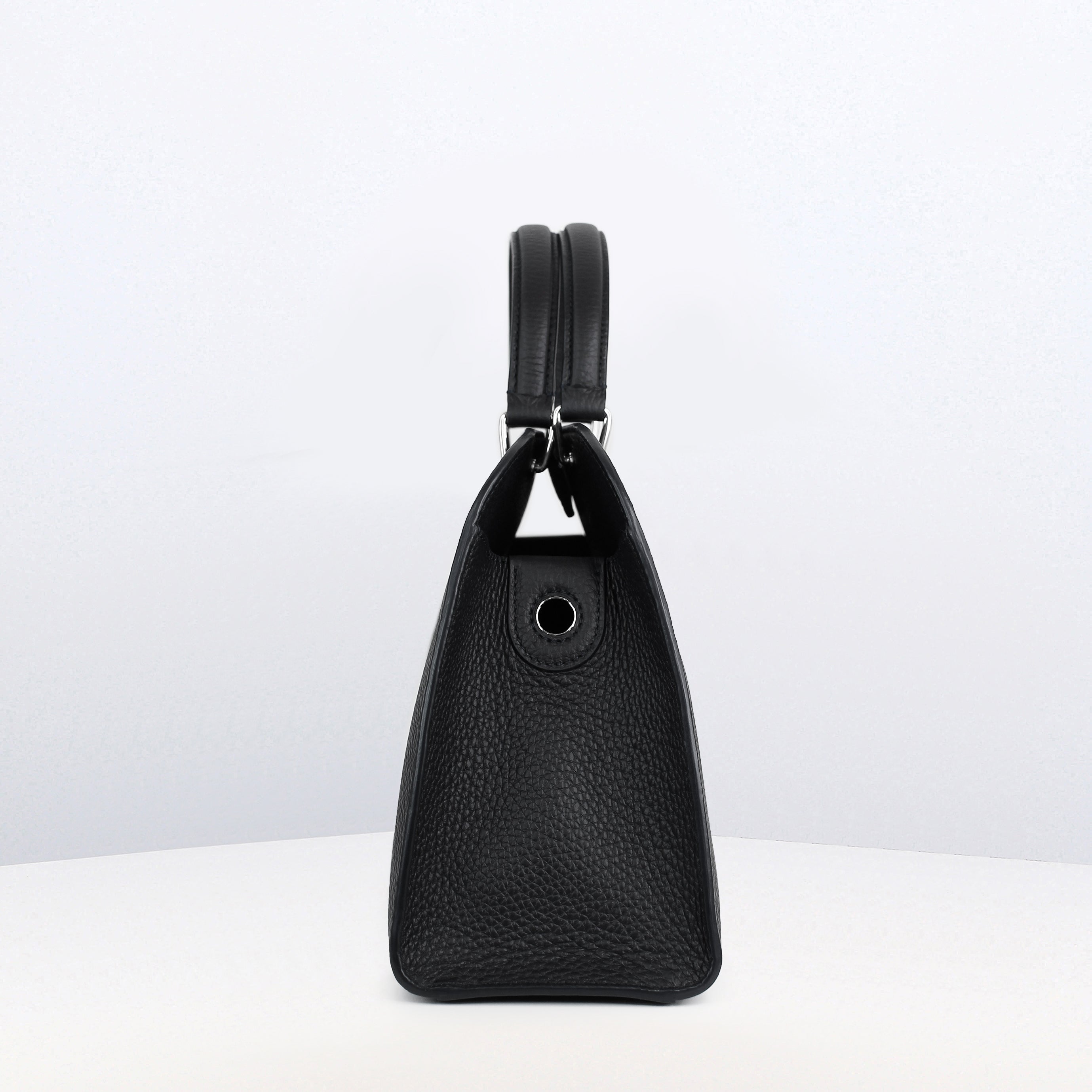 LEATHER HANDBAG OPERA PM BLACK