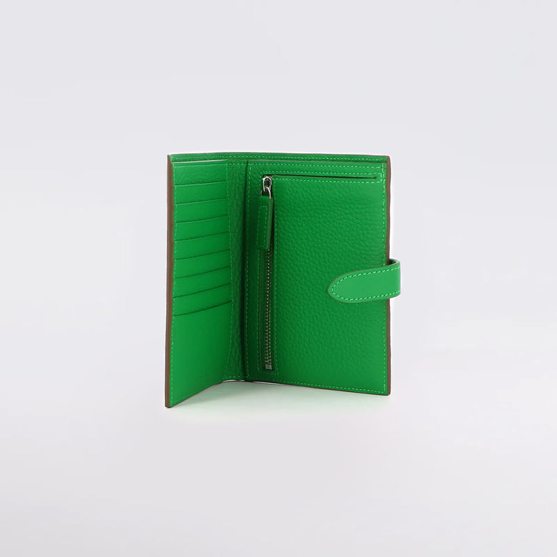 LEATHER MEDIUM WALLET ETAUPE / GREEN BAMBOO