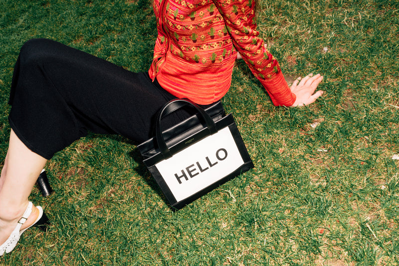 HANDBAG WEEKEND SMALL HELLO BLACK